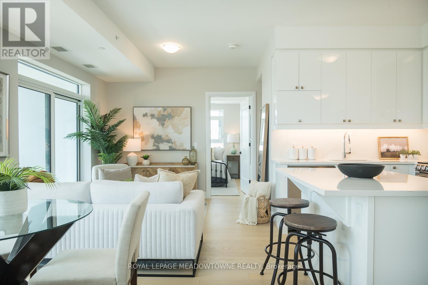 Photo 5 of 308 480 Gordon Krantz Avenue, Milton ON