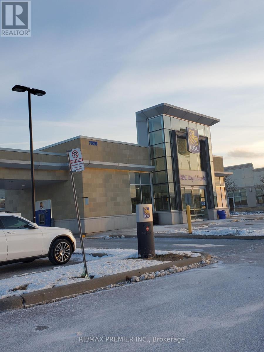 Photo 2 of 30 7070 Saint Barbara Boulevard, Mississauga ON