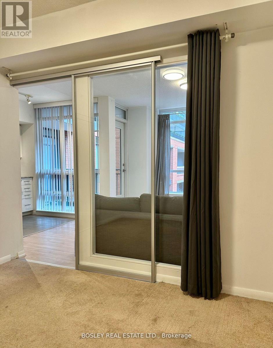 Photo 5 of 630 830 Lawrence Avenue W, Toronto ON