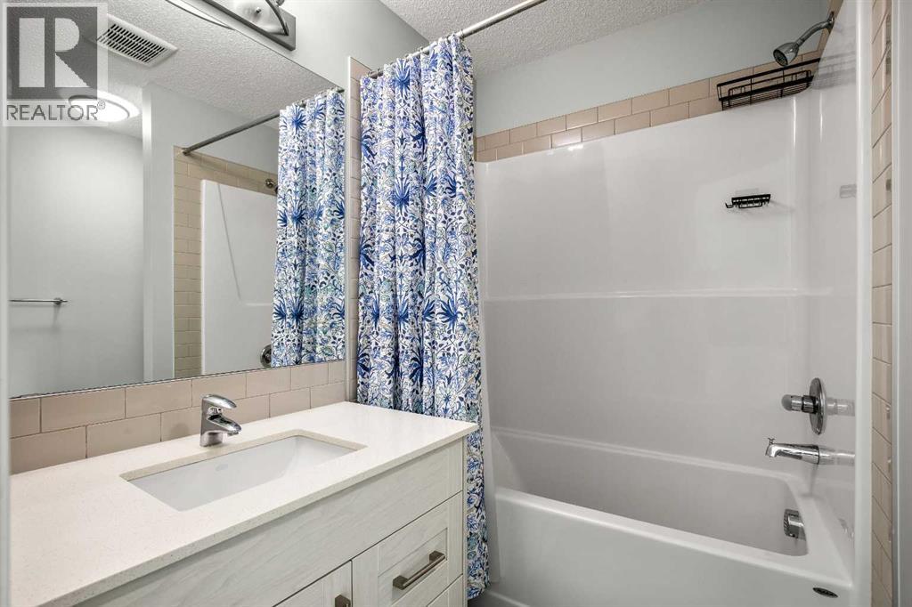 Single Family House for Sale in  Walgrove Rise SE Walden Calgary 