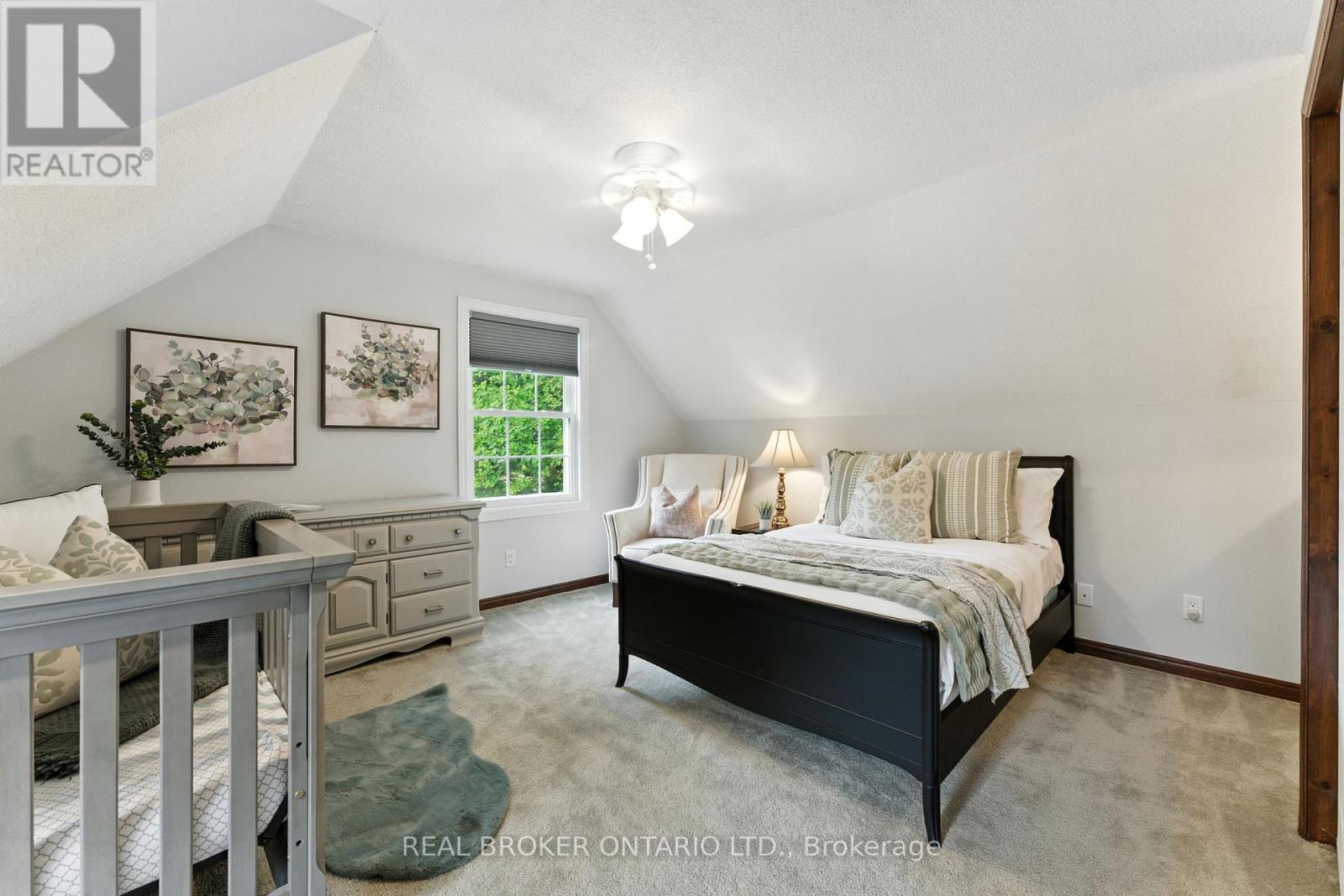 Photo 9 of 18 Isabel Drive, Brant ON