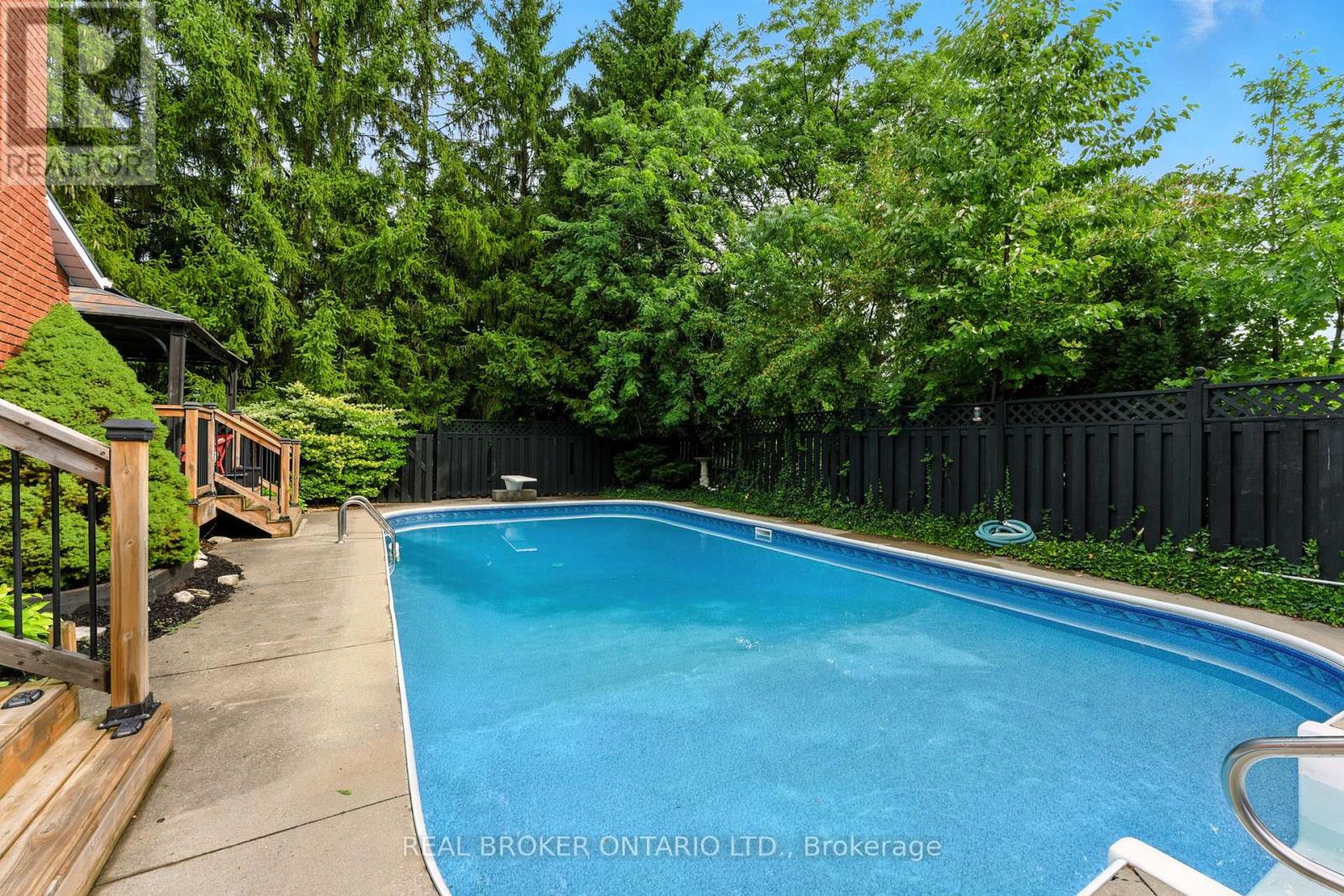 Photo 49 of 18 Isabel Drive, Brant ON