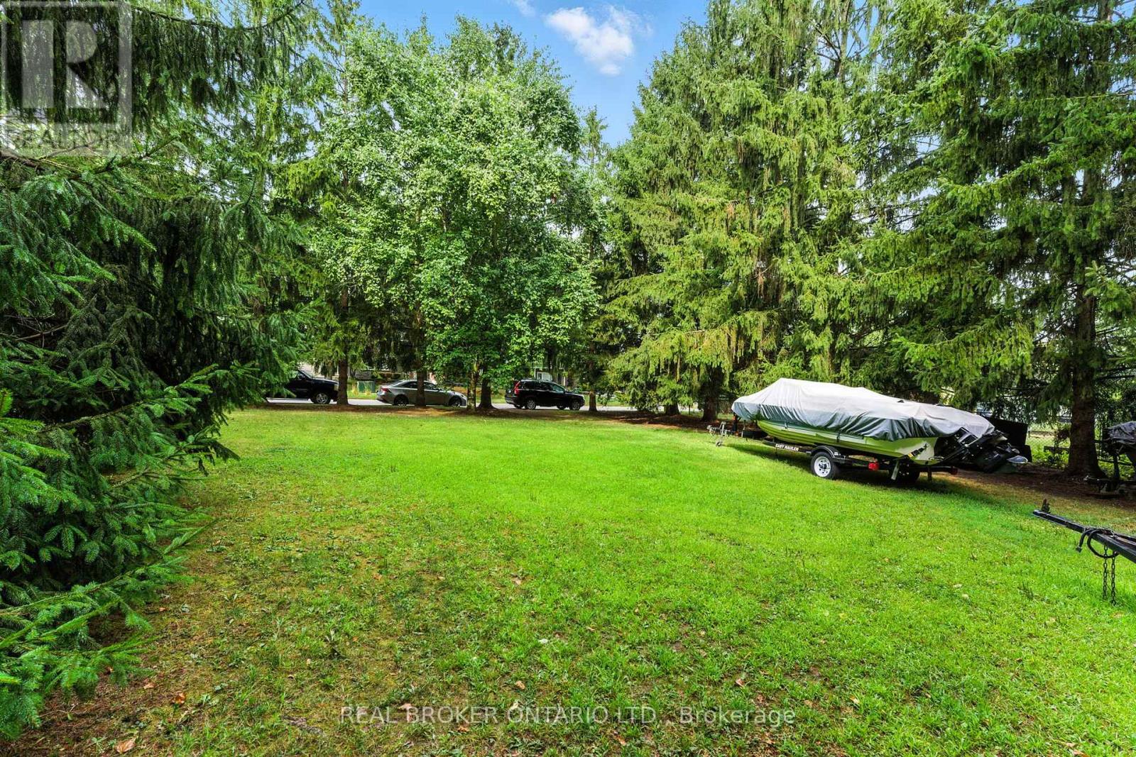 Photo 24 of 18 Isabel Drive, Brant ON