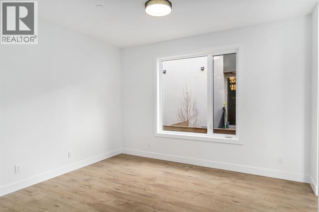 Single Family House for Sale in    Avenue SW Richmond Calgary 