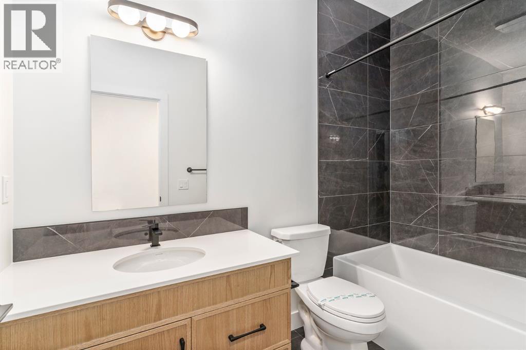 Single Family House for Sale in    Avenue SW Richmond Calgary 