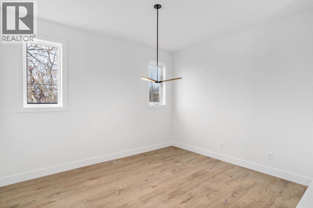 Single Family House for Sale in    Avenue SW Richmond Calgary 