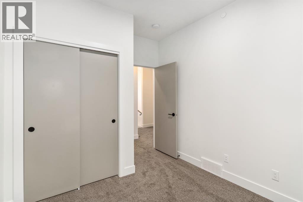 Single Family House for Sale in    Avenue SW Richmond Calgary 