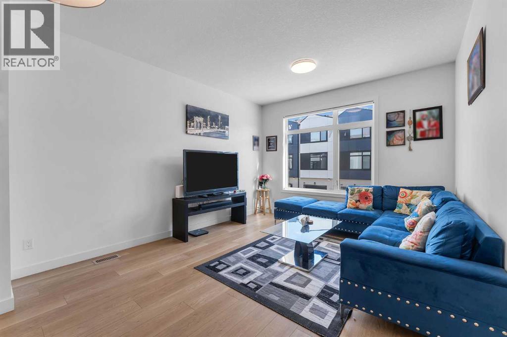 Single Family House for Sale in   Avenue SE Belvedere Calgary 