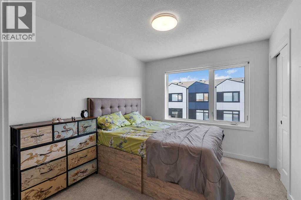 Single Family House for Sale in   Avenue SE Belvedere Calgary 
