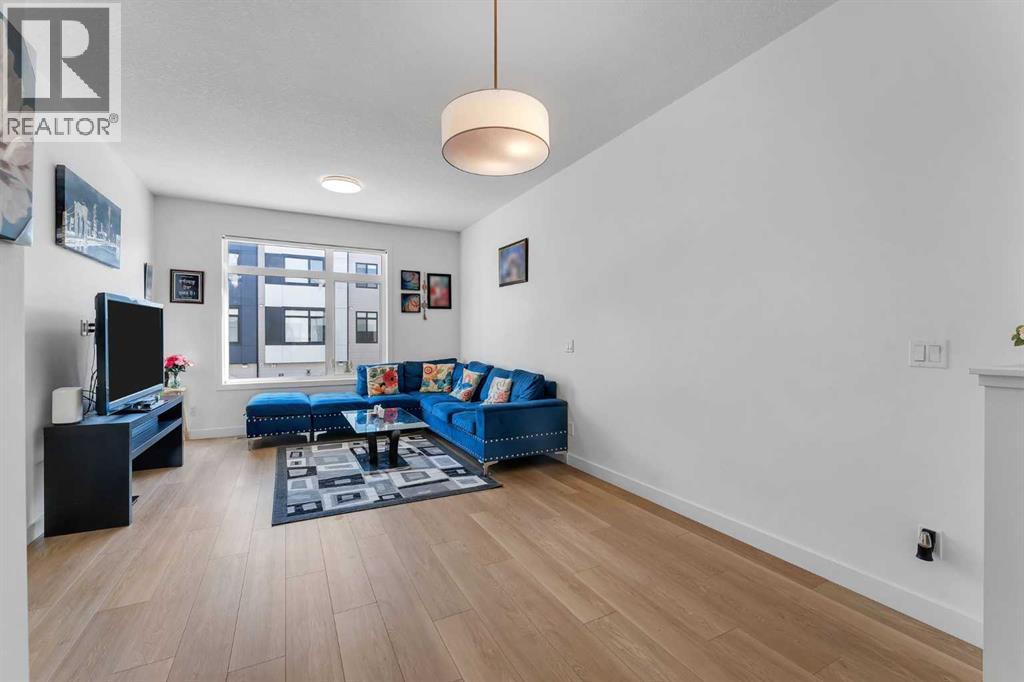 Single Family House for Sale in   Avenue SE Belvedere Calgary 