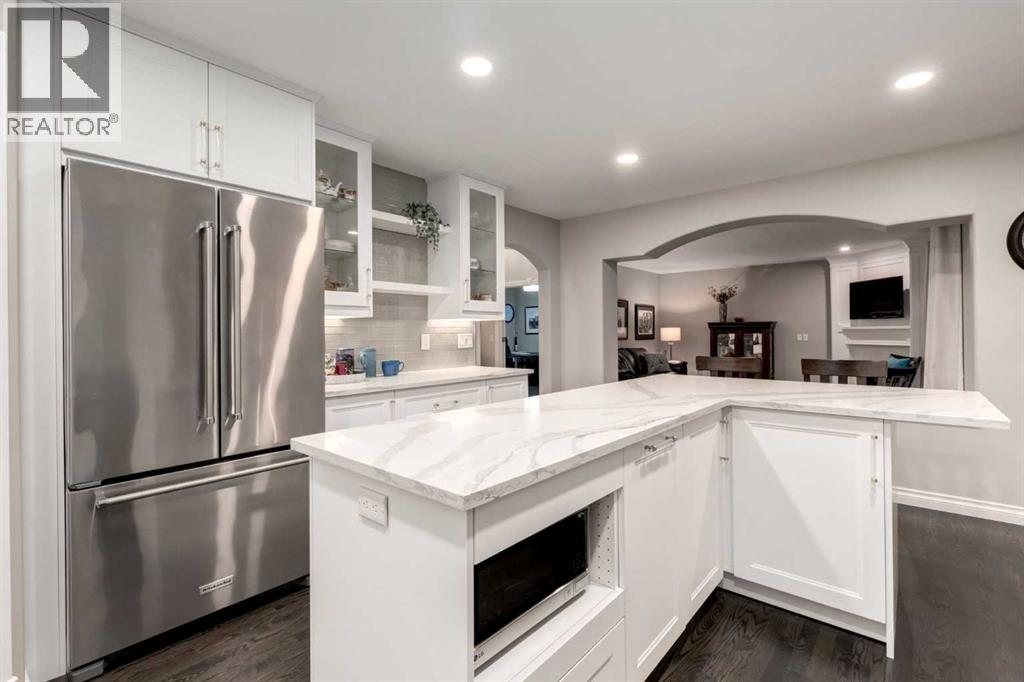 Single Family House for Sale in  EVERGREEN Way SW Calgary 