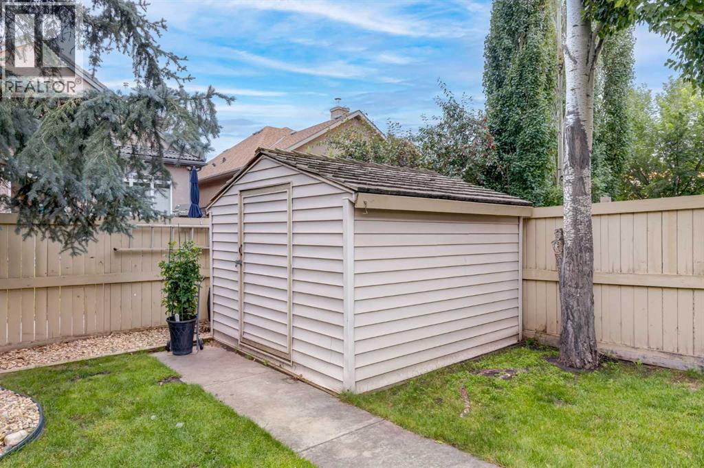 Single Family House for Sale in  EVERGREEN Way SW Calgary 