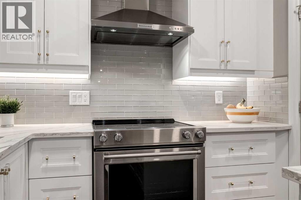 Single Family House for Sale in  EVERGREEN Way SW Calgary 