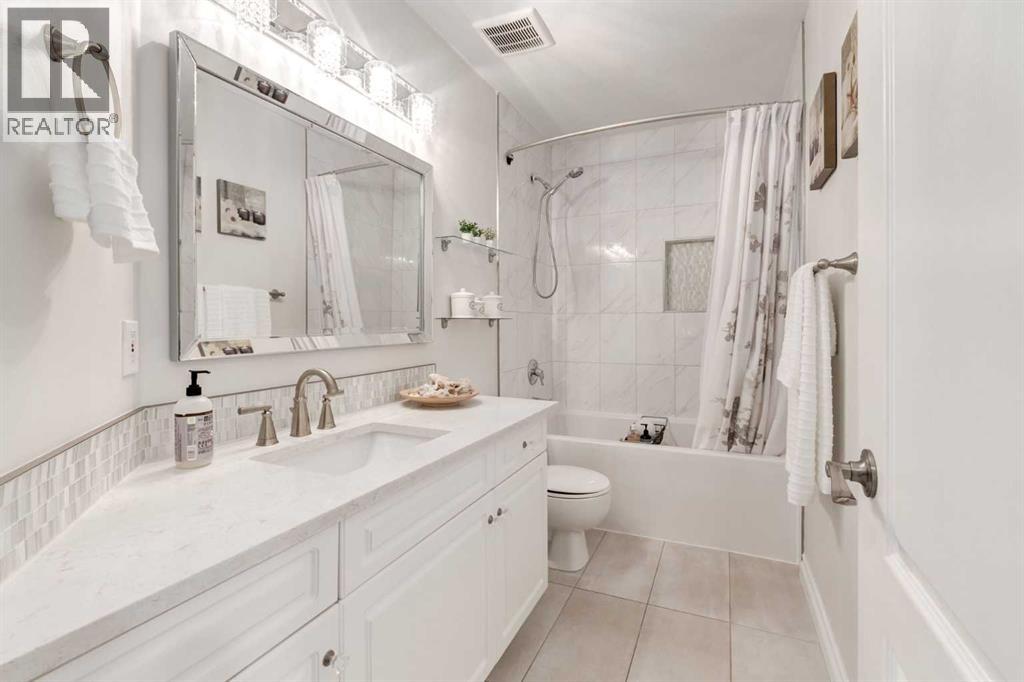 Single Family House for Sale in  EVERGREEN Way SW Calgary 