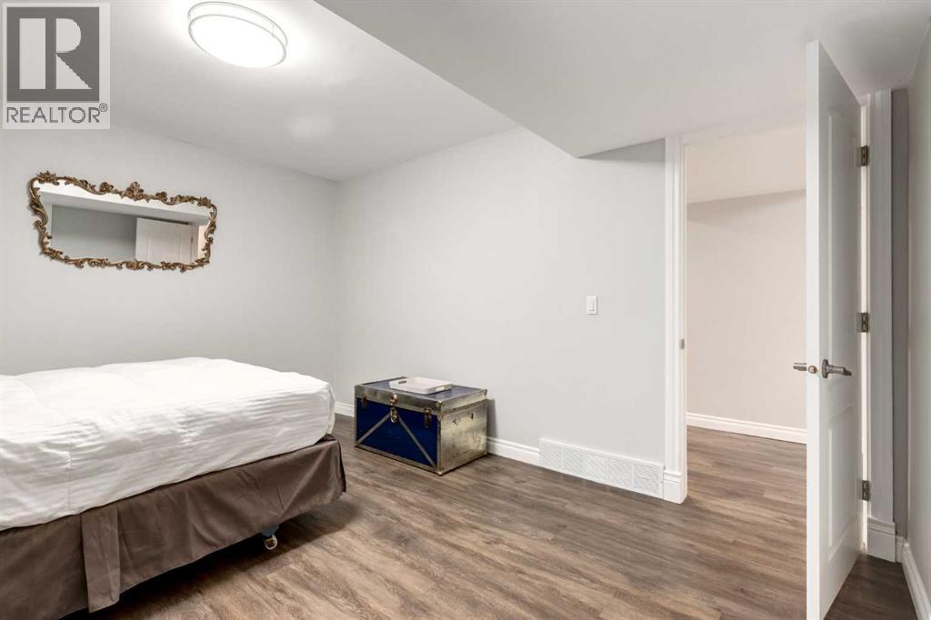 Single Family House for Sale in  EVERGREEN Way SW Calgary 