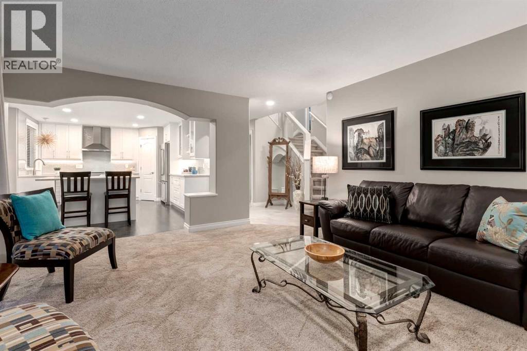Single Family House for Sale in  EVERGREEN Way SW Calgary 