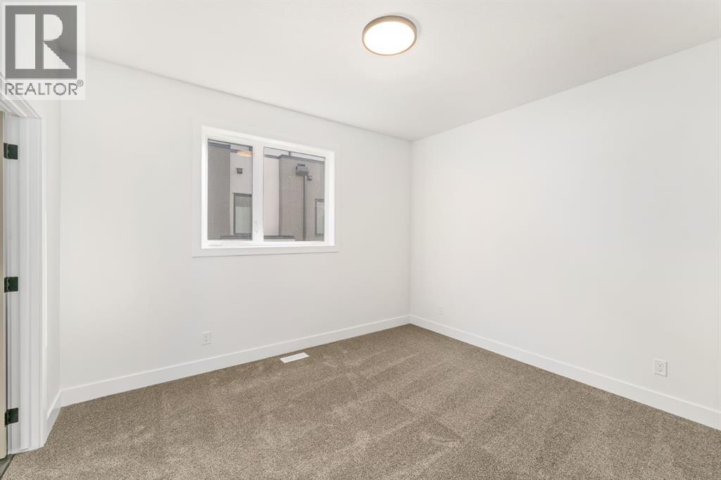 Single Family House for Sale in    Avenue SW Richmond Calgary 