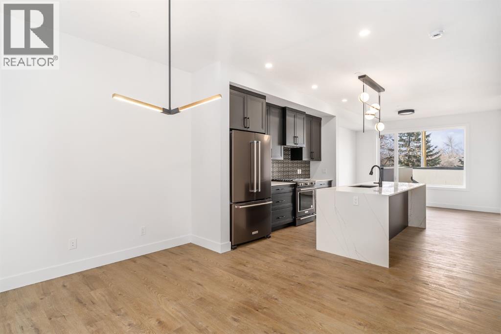 Single Family House for Sale in    Avenue SW Richmond Calgary 