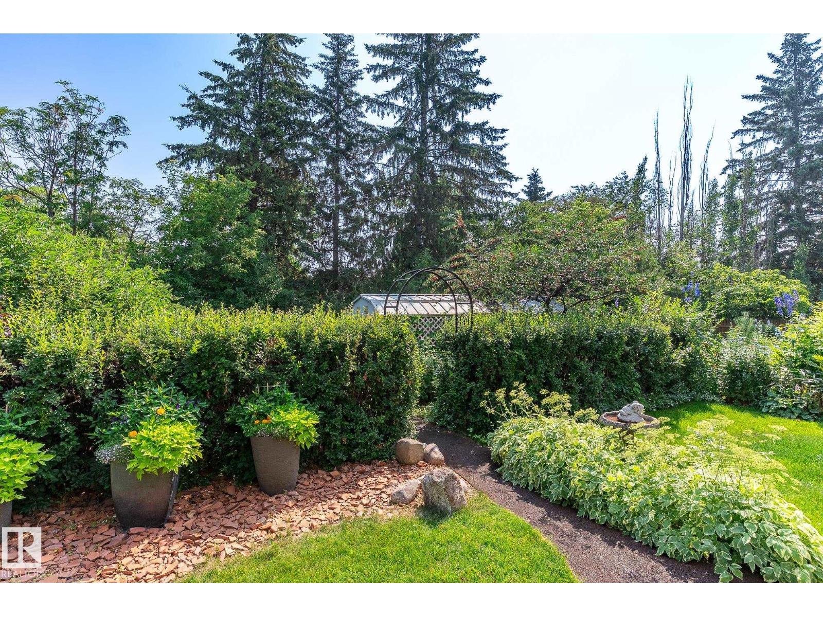 Photo 9 of 14708 58 Av Nw, Edmonton AB