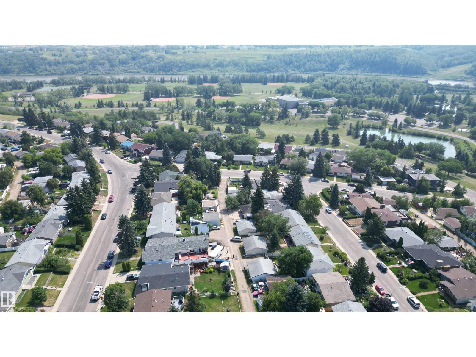 Photo 50 of 10404 34 St Nw, Edmonton AB