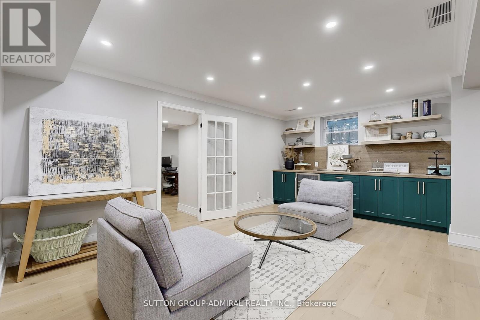 Photo 31 of 18 Tannery Court, Richmond Hill ON