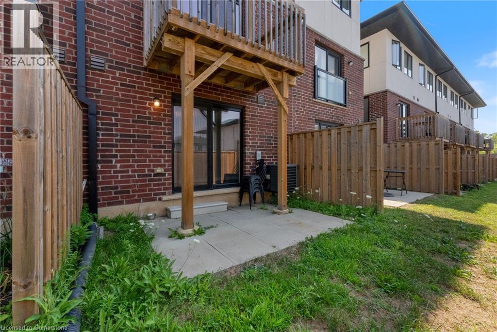 Photo 22 of 17 Mulhollard Lane, Ancaster ON