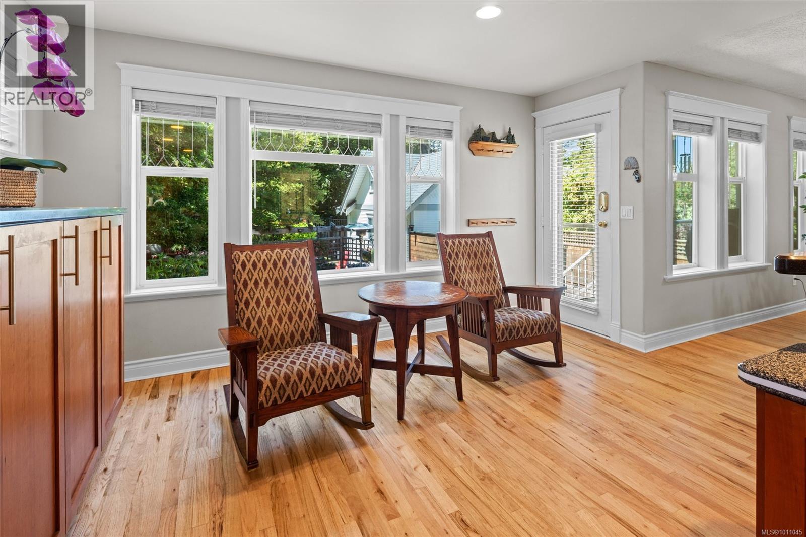 Photo 32 of 1644 Monterey Ave, Oak Bay BC