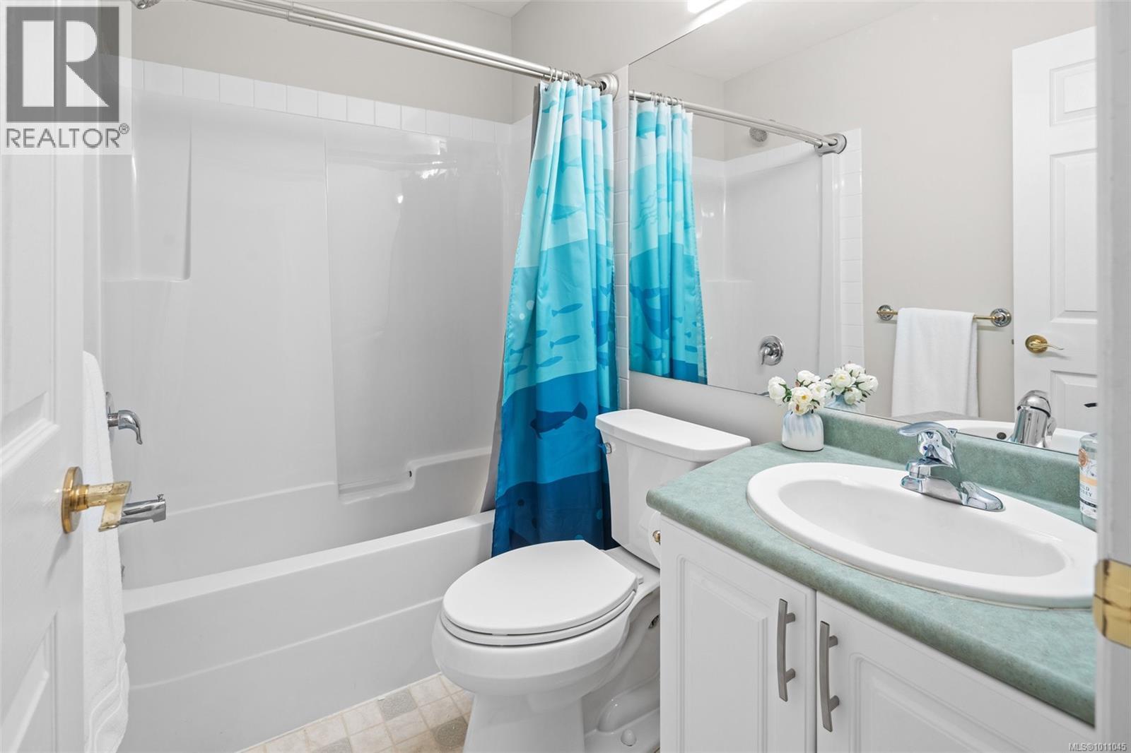 Photo 30 of 1644 Monterey Ave, Oak Bay BC