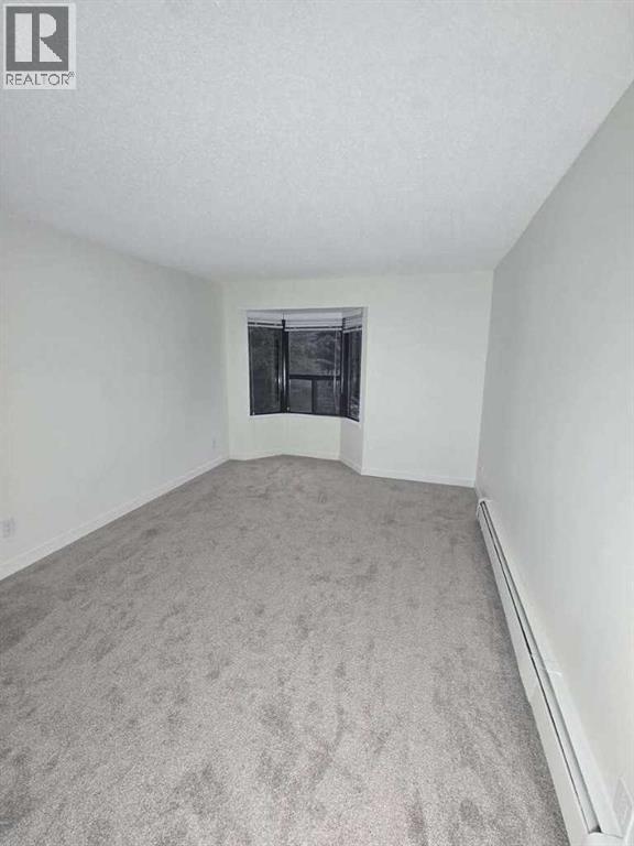 Single Family House for Sale in    Street NW Varsity Calgary 