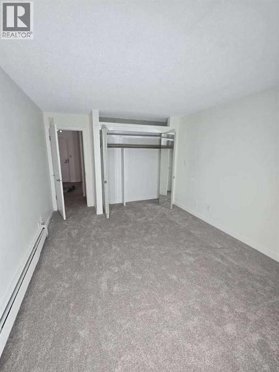 Single Family House for Sale in    Street NW Varsity Calgary 