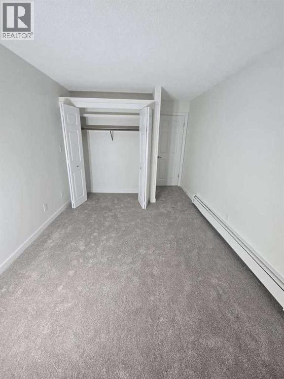 Single Family House for Sale in    Street NW Varsity Calgary 
