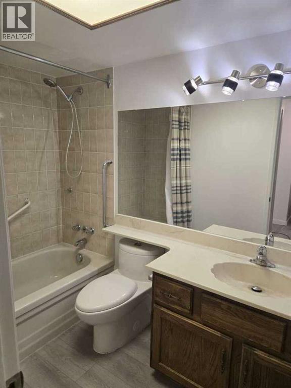 Single Family House for Sale in    Street NW Varsity Calgary 