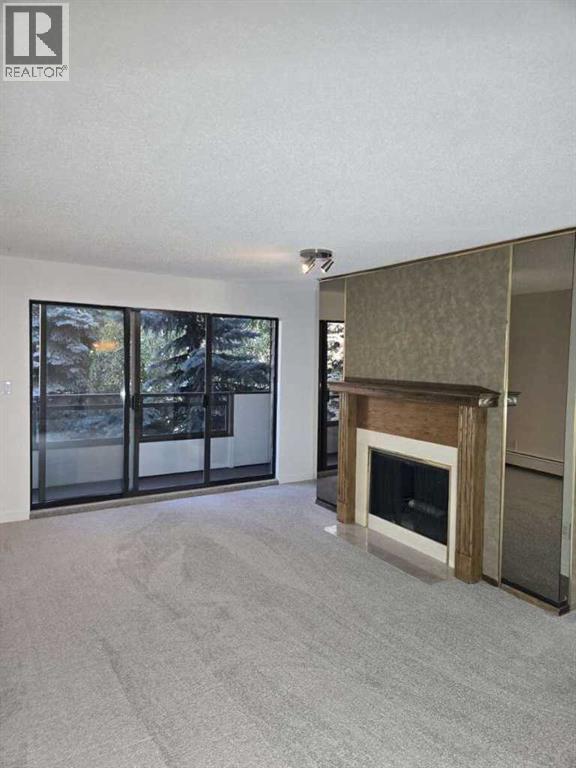 Single Family House for Sale in    Street NW Varsity Calgary 