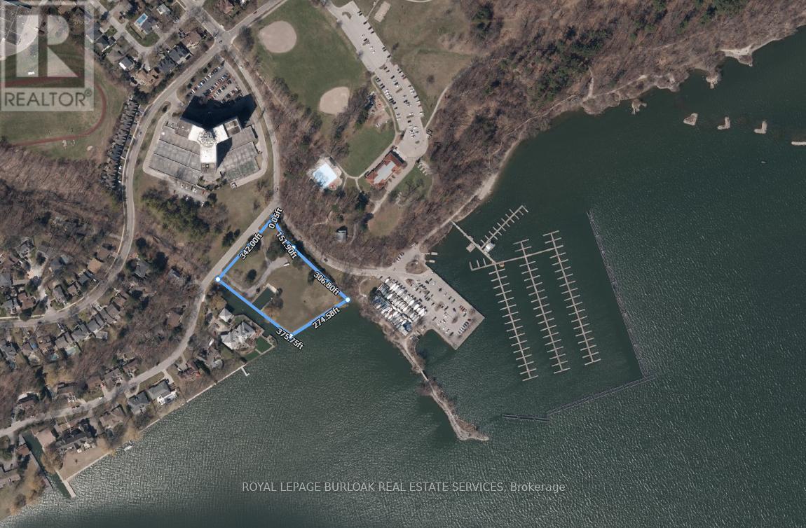 Photo 3 of 800 Lasalle Park Road, Burlington ON