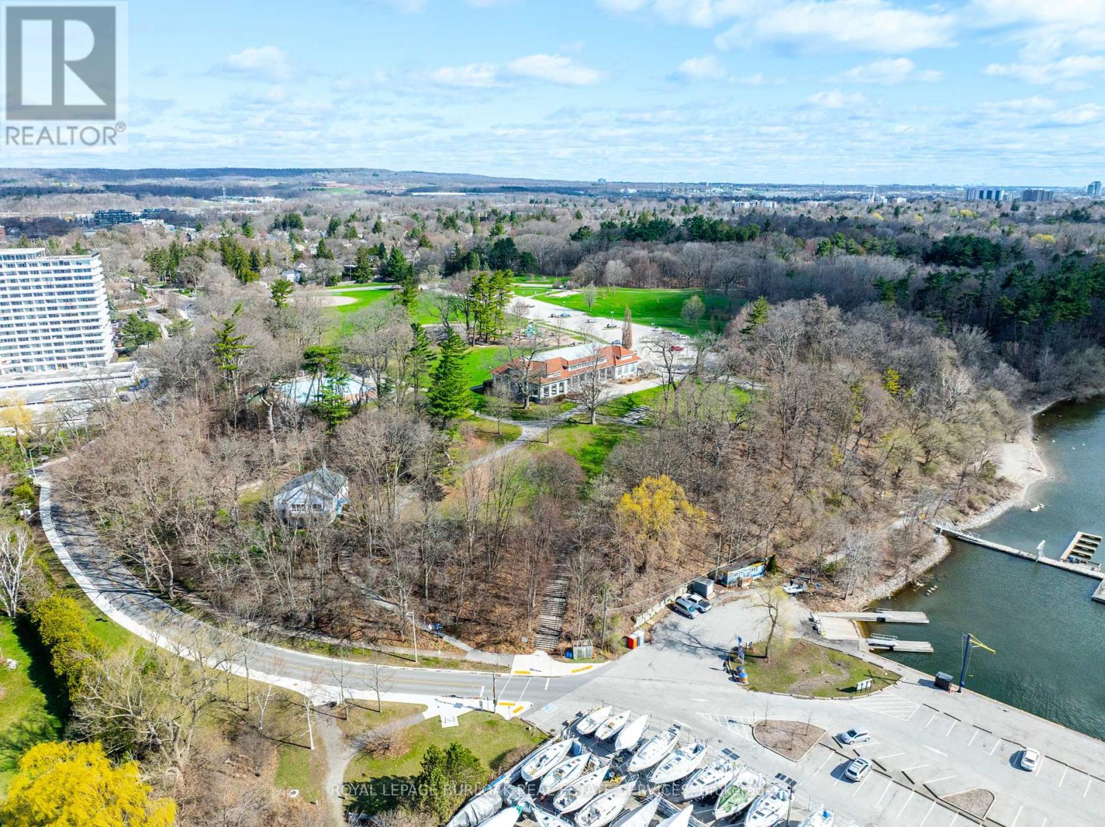 Photo 9 of 800 Lasalle Park Road, Burlington ON