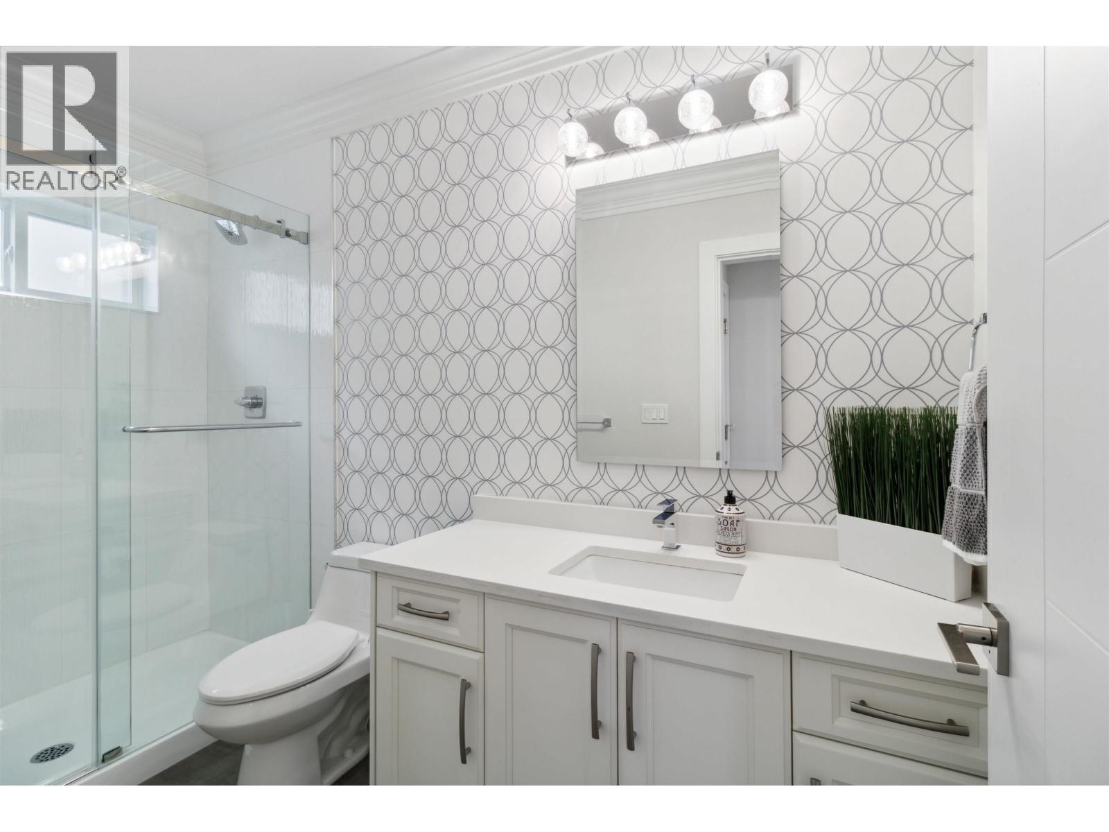 Photo 14 of 211 Hampton Street, New Westminster BC