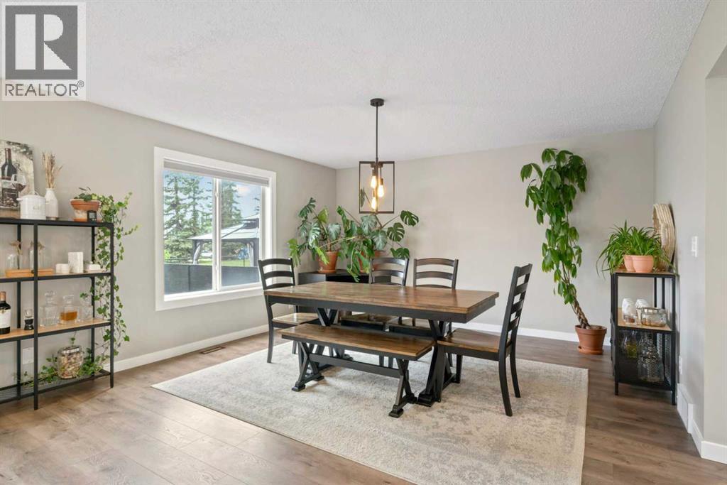 Single Family House for Sale in  Country Hills Manor NW Country Hills Calgary 