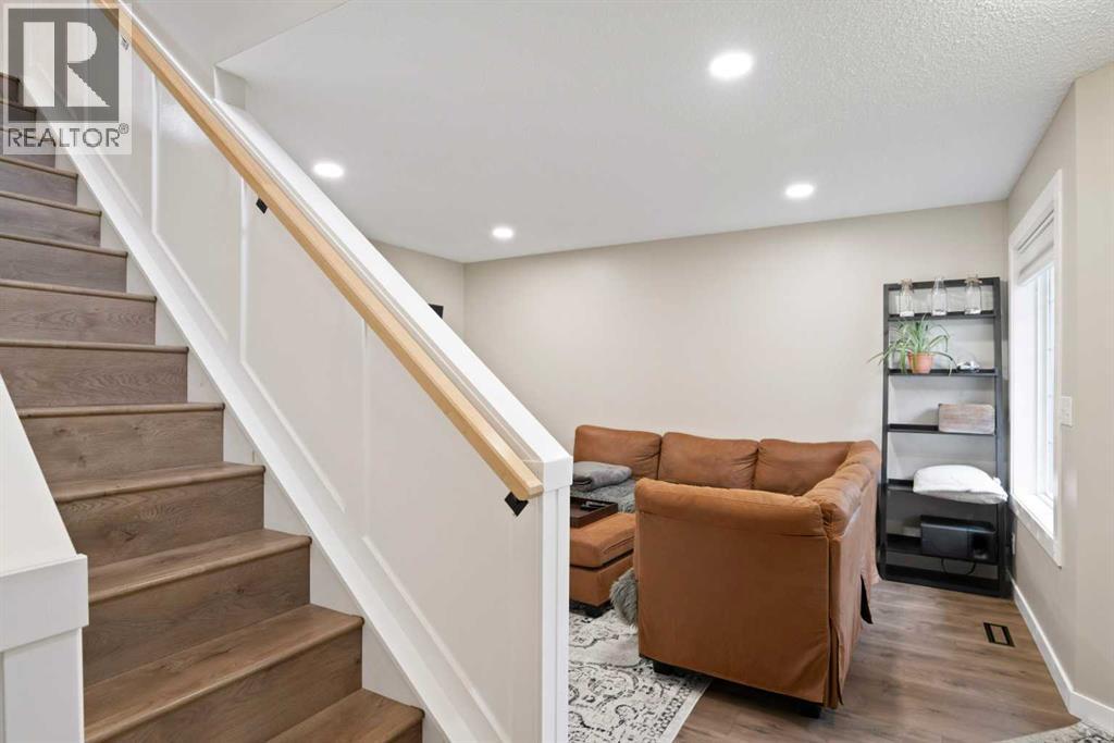 Single Family House for Sale in  Country Hills Manor NW Country Hills Calgary 