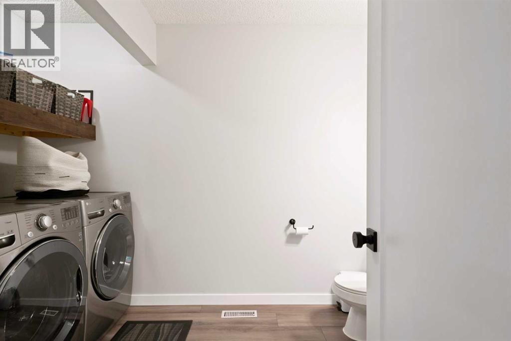 Single Family House for Sale in  Country Hills Manor NW Country Hills Calgary 