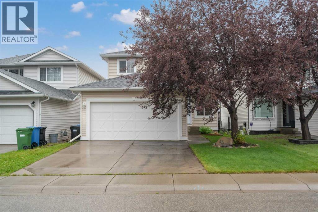 Single Family House for Sale in  Country Hills Manor NW Country Hills Calgary 