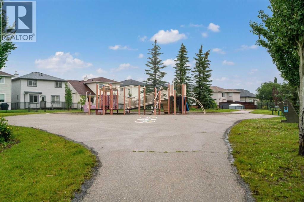 Single Family House for Sale in  Country Hills Manor NW Country Hills Calgary 