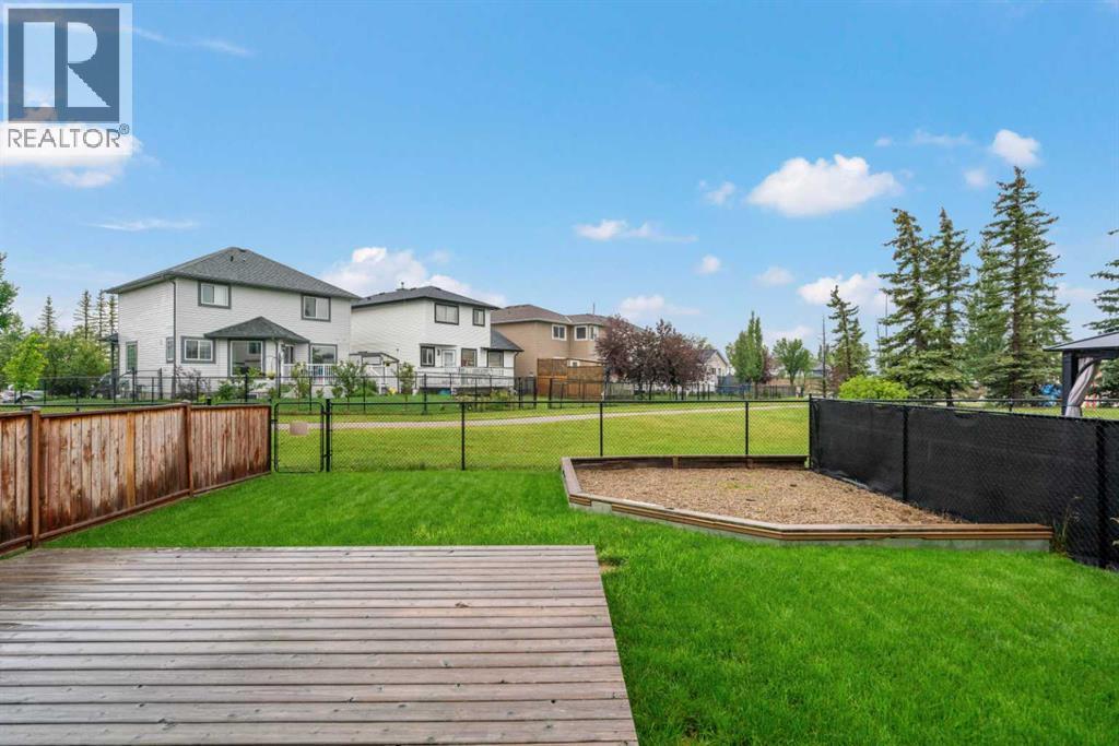 Single Family House for Sale in  Country Hills Manor NW Country Hills Calgary 