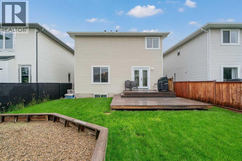 Single Family House for Sale in  Country Hills Manor NW Country Hills Calgary 
