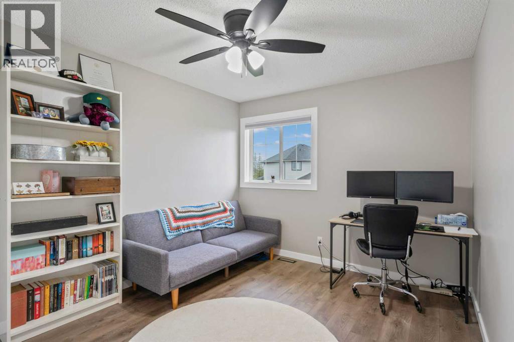 Single Family House for Sale in  Country Hills Manor NW Country Hills Calgary 
