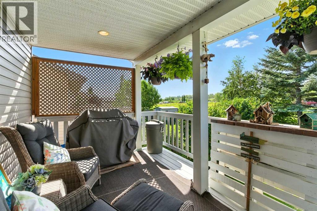 Photo 12 of 42 Valarosa Drive, Didsbury AB