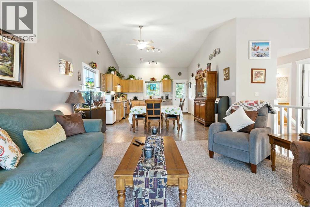 Photo 17 of 42 Valarosa Drive, Didsbury AB