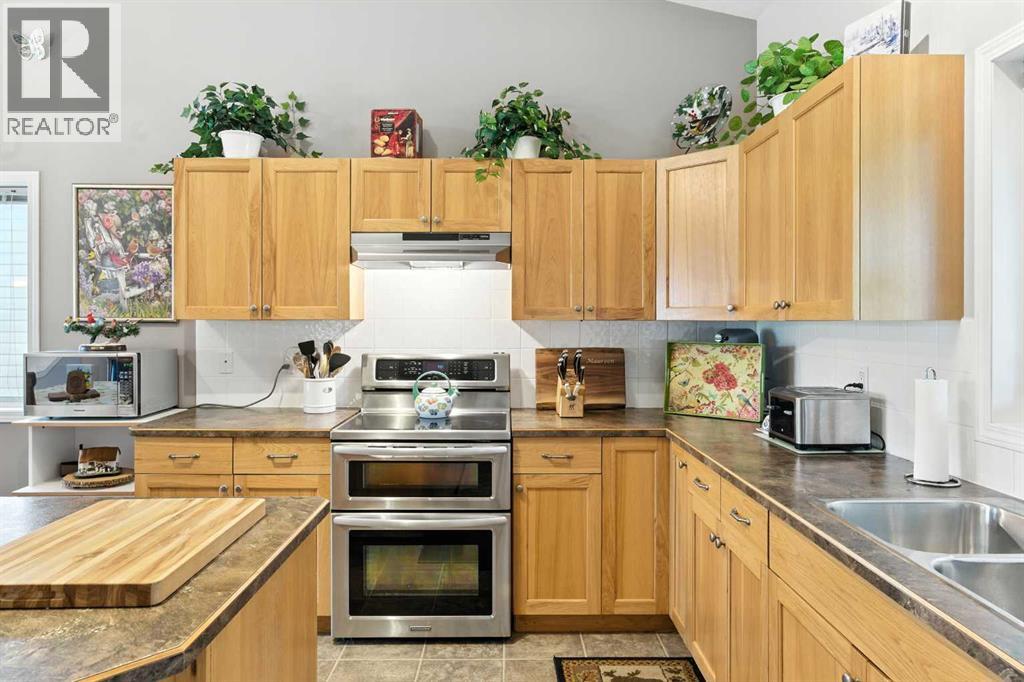 Photo 28 of 42 Valarosa Drive, Didsbury AB