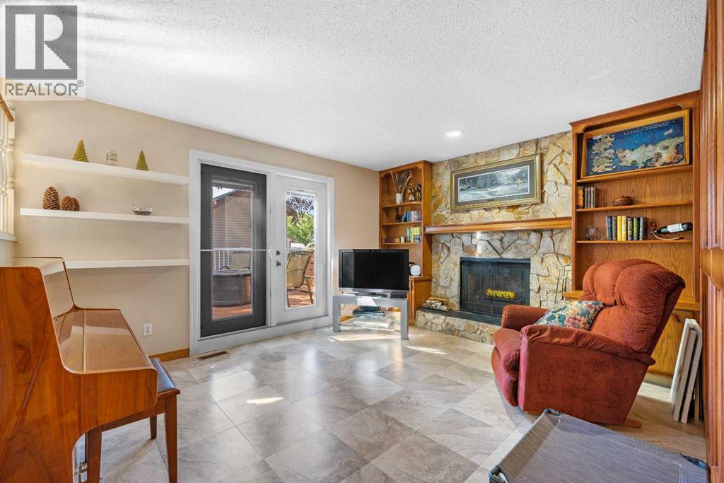 Single Family House 4 Level for Sale in  Bernard Court NW Beddington Heights Calgary 