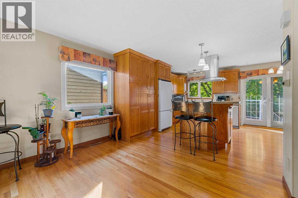 Single Family House 4 Level for Sale in  Bernard Court NW Beddington Heights Calgary 