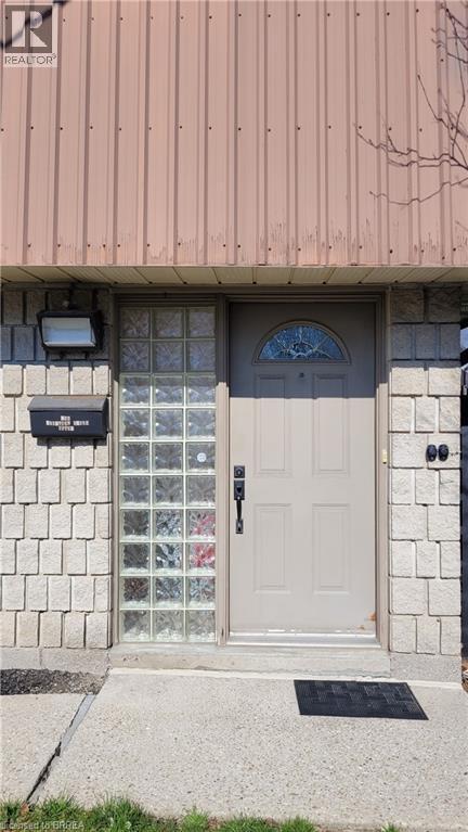 Photo 5 of 325 Fairview Drive, Brantford ON